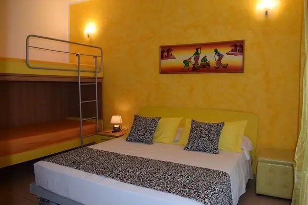 Dört Kişilik Oda, Bahçe Manzaralı