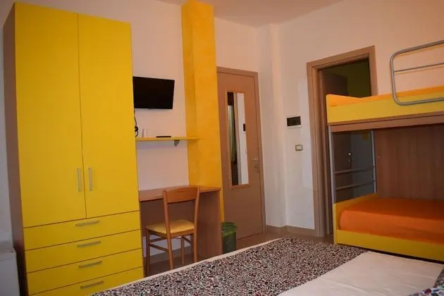 Dört Kişilik Oda, Bahçe Manzaralı