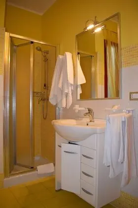 Dört Kişilik Oda, Bahçe Manzaralı