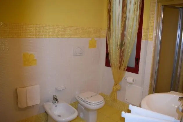 Dört Kişilik Oda, Bahçe Manzaralı