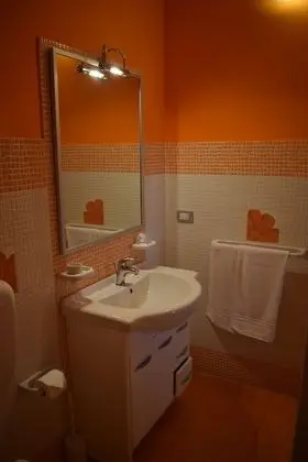 Üç Kişilik Oda, Bahçe Manzaralı