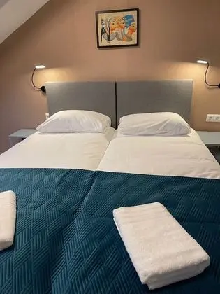 Standard Tek Büyük Yataklı Oda
