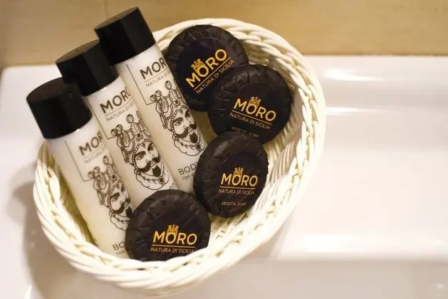 Tek Büyük veya İki Ayrı Yataklı Oda, 1 Yatak Odası, Ortak Banyo (Tike)