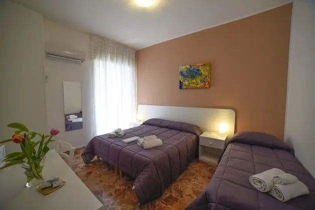 Üç Kişilik Oda, 1 Yatak Odası, Ortak Banyo (Epipolis)