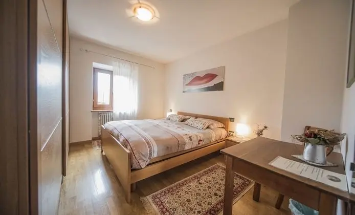 Tek Büyük Yataklı Oda, Dağ Manzaralı