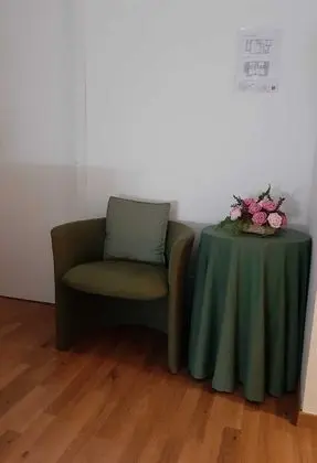 Üç Kişilik Oda