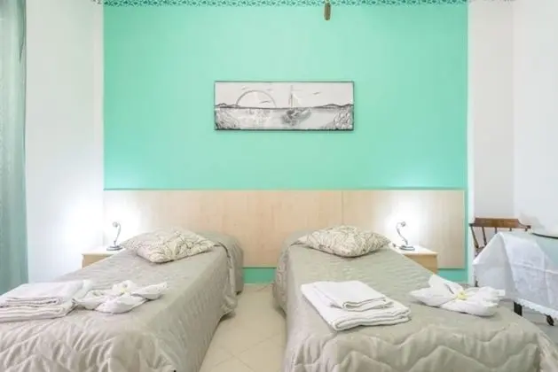 Tek Büyük Yataklı Oda, Ortak Banyo