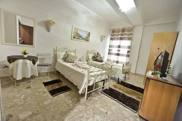 Tek Büyük veya İki Ayrı Yataklı Oda, Banyolu/Duşlu (Alba)