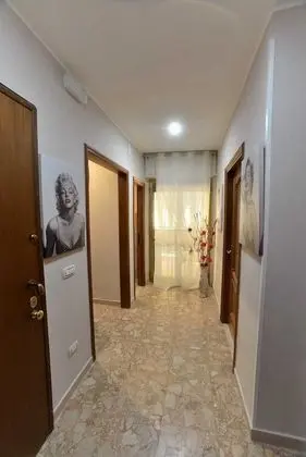 Tek Büyük veya İki Ayrı Yataklı Oda, Banyolu/Duşlu (Alba)