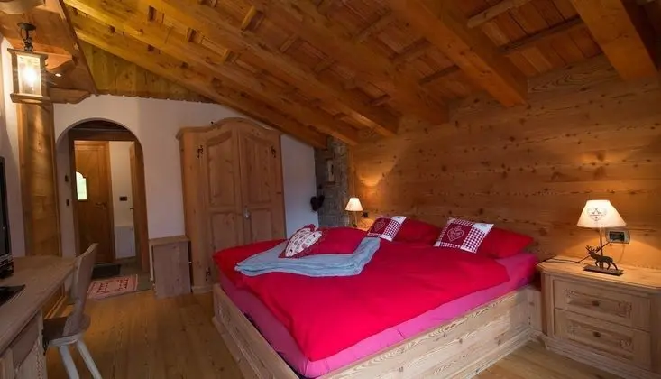 Tek Büyük Yataklı Oda (Cervo )