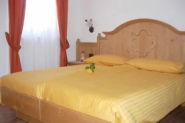 Basic Tek Büyük veya İki Ayrı Yataklı Oda