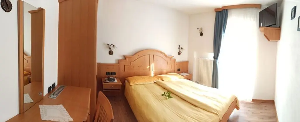 Basic Tek Büyük veya İki Ayrı Yataklı Oda