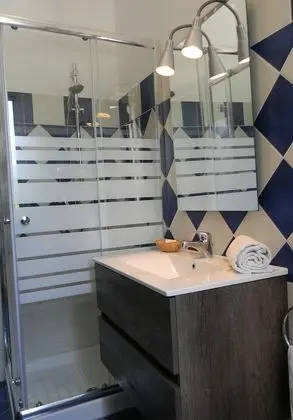 Tek Büyük Yataklı Oda, Bahçe Manzaralı