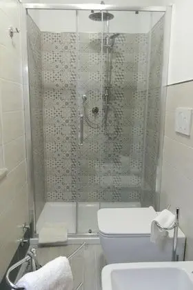 Tek Büyük Yataklı Oda, Bahçe Manzaralı