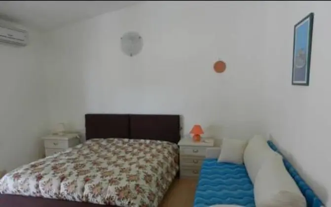 Üç Kişilik Oda, Bahçe Manzaralı