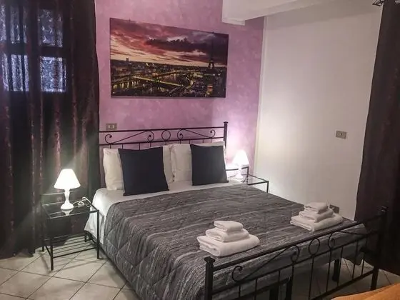 Tek Büyük Yataklı Oda, Ek Bina