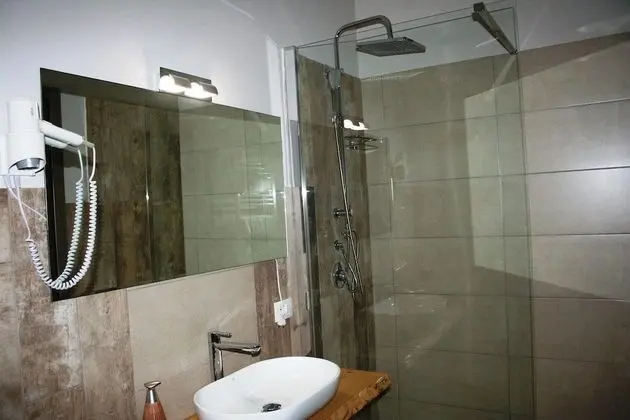 Tek Büyük Yataklı Oda, Teras