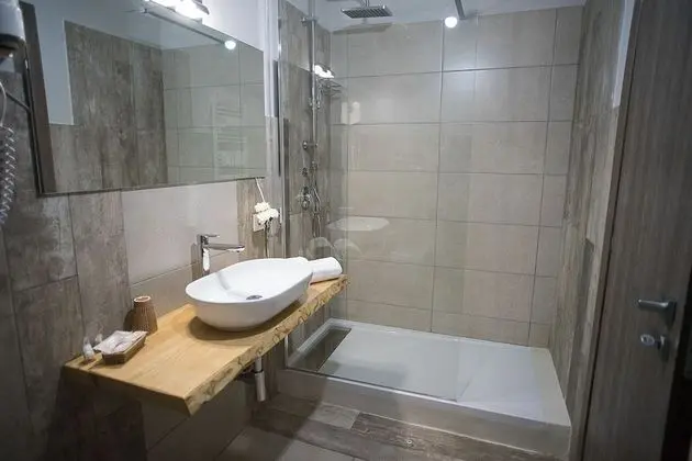 Tek Büyük Yataklı Oda, Teras