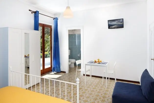 Tek Büyük Yataklı Oda, Bahçe Manzaralı