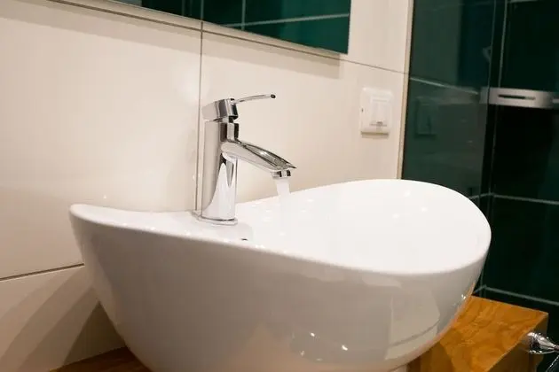 Design Tek Büyük Yataklı Oda, Balkon