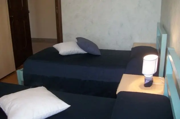 İki Ayrı Yataklı Oda ( doppia con letti singoli)