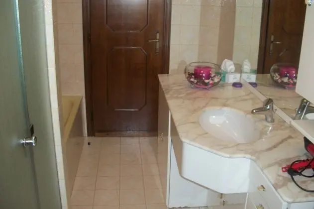 İki Ayrı Yataklı Oda ( doppia con letti singoli)