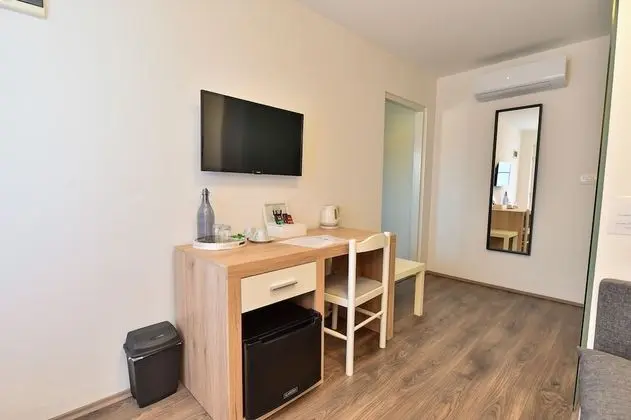 Comfort Tek Büyük Yataklı Oda