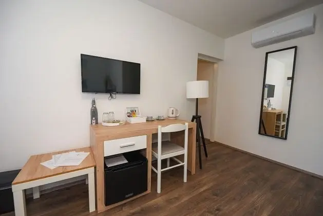 Comfort Tek Büyük Yataklı Oda