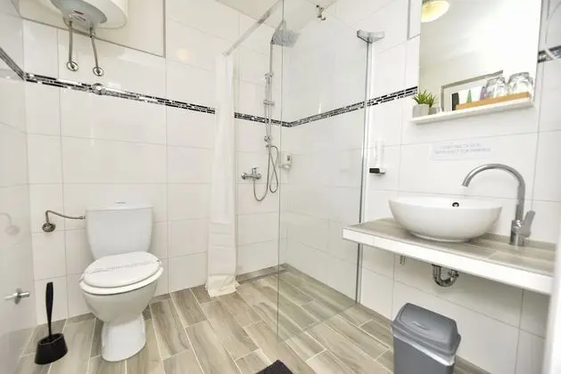 Comfort Tek Büyük Yataklı Oda