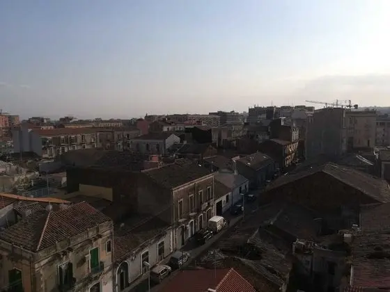 Basic Üç Kişilik Oda, Ortak Banyo