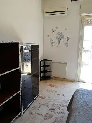 Tek Büyük Yataklı Oda, Ortak Banyo