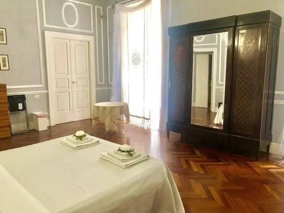 Royal Dört Kişilik Oda (Private External Bathroom )