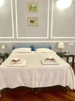 Royal Dört Kişilik Oda (Private External Bathroom )