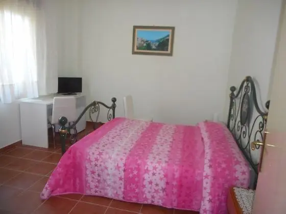 Tek Büyük Yataklı Oda, 1 Büyük (Queen) Boy Yatak