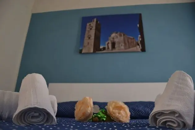 Deluxe Tek Büyük Yataklı Oda, Şehir Manzaralı (Levanzò)
