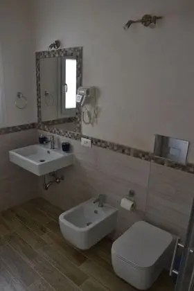 Deluxe Tek Büyük Yataklı Oda, Şehir Manzaralı (Levanzò)