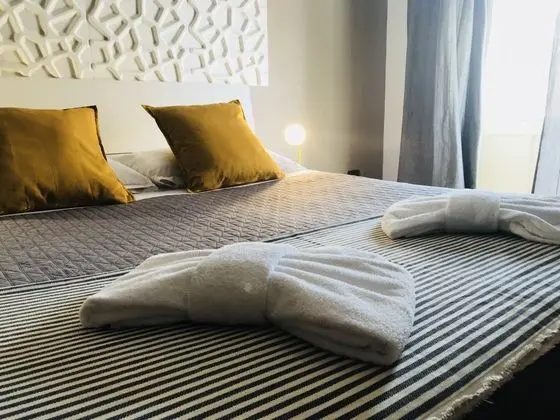 1 Çift Kişilik Veya 2 Tek Kişilik Yatak Superior