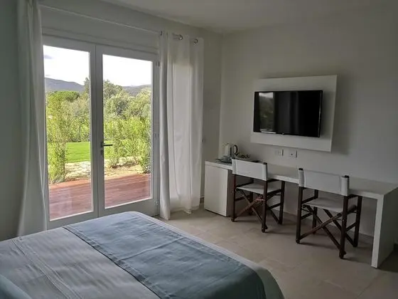 Deluxe Tek Büyük veya İki Ayrı Yataklı Oda (Montecristo)