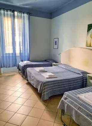 Dört Kişilik Oda, Ortak Banyo