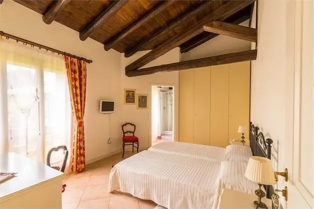 Tek Büyük veya İki Ayrı Yataklı Oda