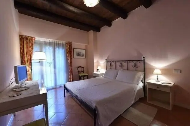 Tek Büyük Yataklı Oda, 1 Büyük (Queen) Boy Yatak, Bahçe Manzaralı