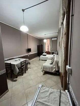 Family Tek Büyük Yataklı Oda