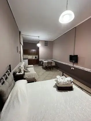 Family Tek Büyük Yataklı Oda