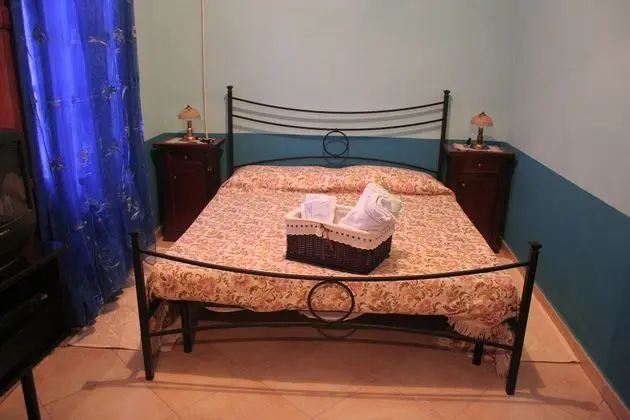 Family Tek Büyük Yataklı Oda