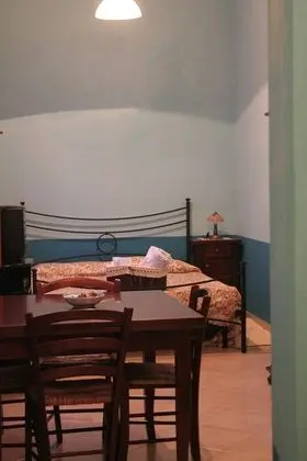 Family Tek Büyük Yataklı Oda