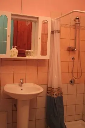 Family Tek Büyük Yataklı Oda