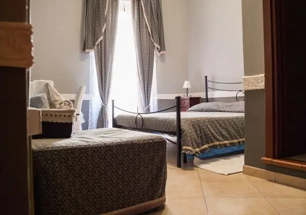 Romantic Tek Büyük Yataklı Oda