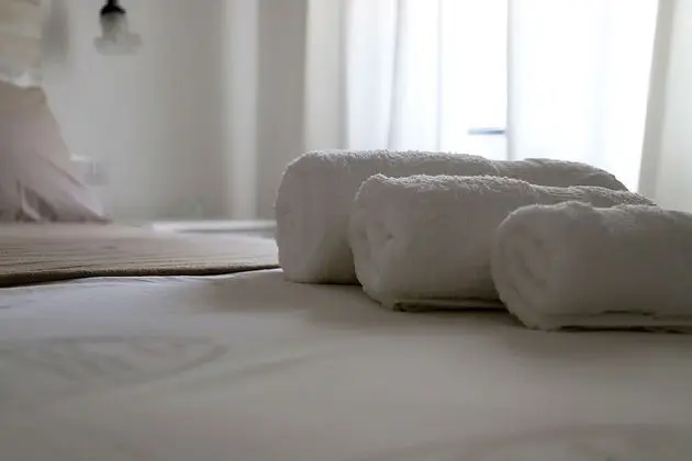 Traditional Tek Büyük Yataklı Oda