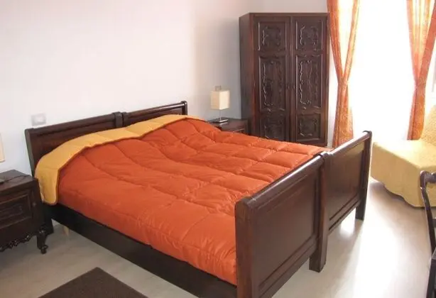 Tek Büyük veya İki Ayrı Yataklı Oda
