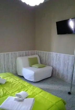 Üç Kişilik Oda